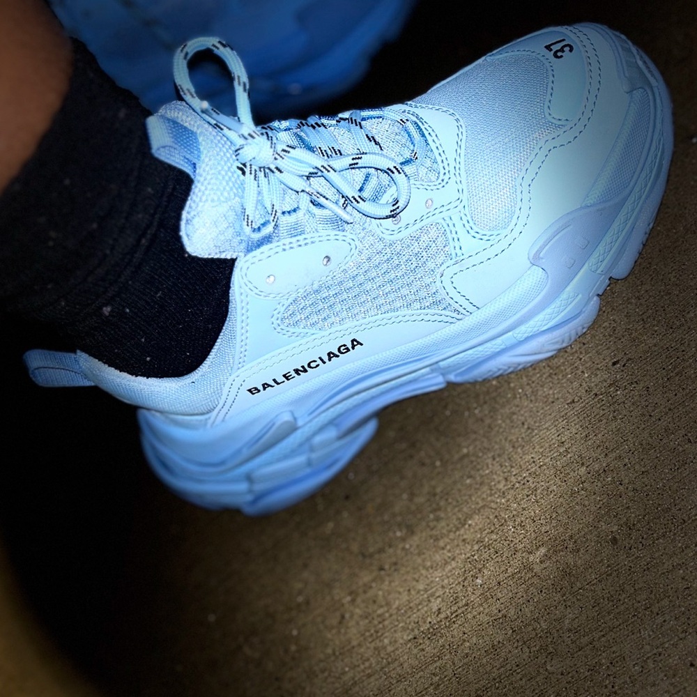 Trendy White Athletic Sneakers - Picture 2 of 4